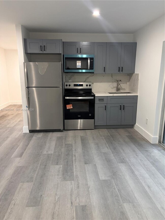 Building Photo - 2575 NW 112th St Unit 2