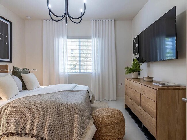 Photo - 628 NE 2nd St Unit 102