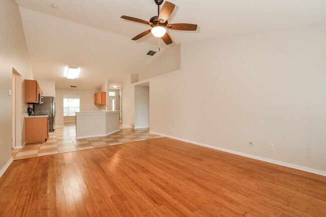1952 Southern Oak Loop
