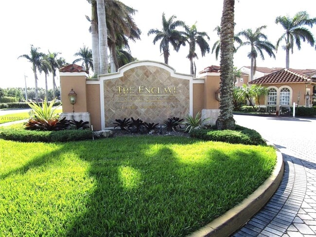 Building Photo - 2113 Renaissance Blvd Unit 305
