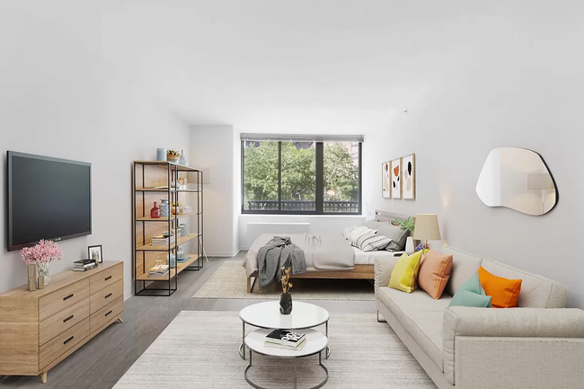 Building Photo - 165 W 21st St Rental