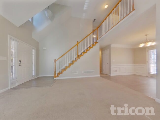 Photo - 129 Avery Way