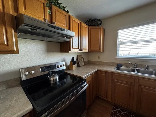Photo - 319 S Olive St Unit 3