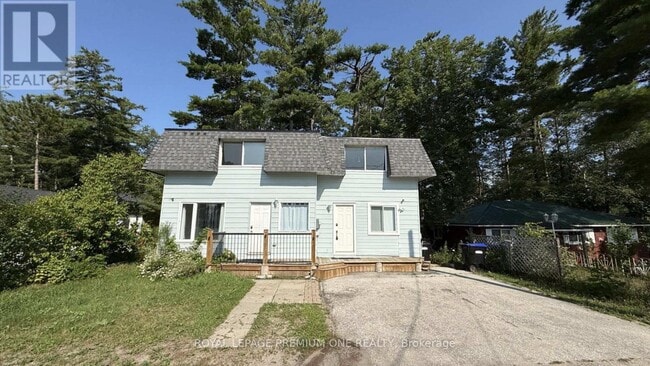 Photo - 512 Mosley St