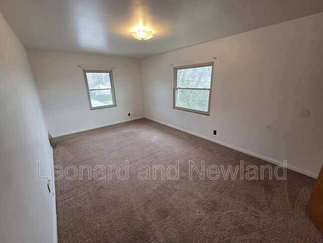 Photo - 576 Harding Rd