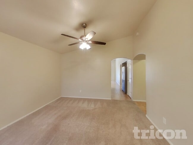 Photo - 1491 E Stirrup Ln