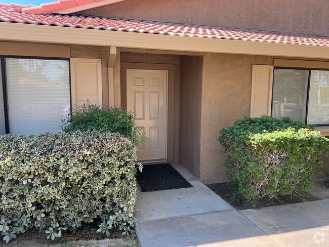 Building Photo - Chaparral Country Club - Renovated Three B... Rental