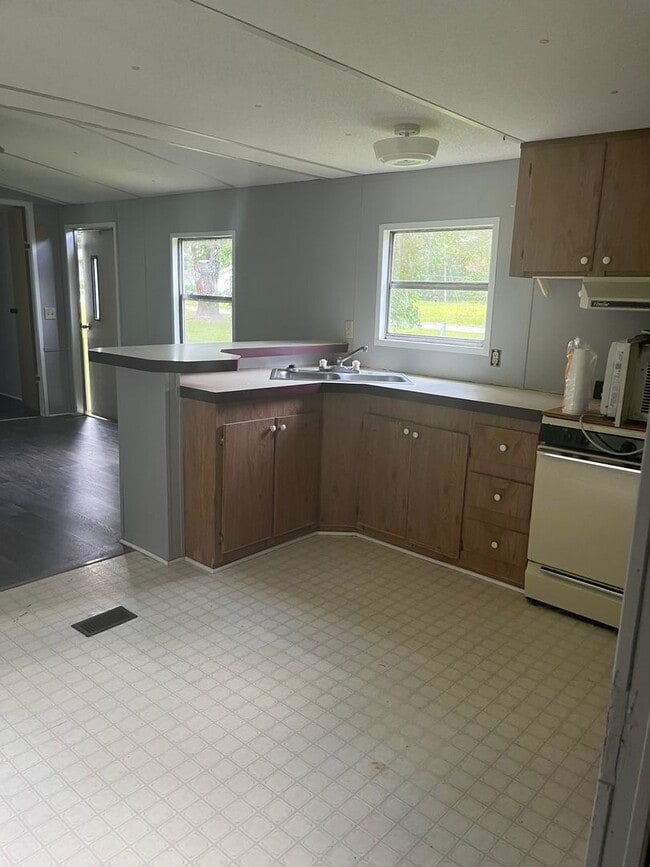 Photo - 69 Dannee St