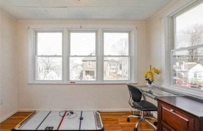 Photo - 216 Willow St Unit 2