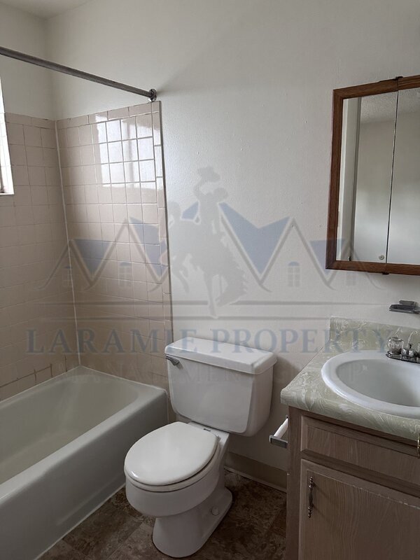 Photo - 706 Downey St Unit 19