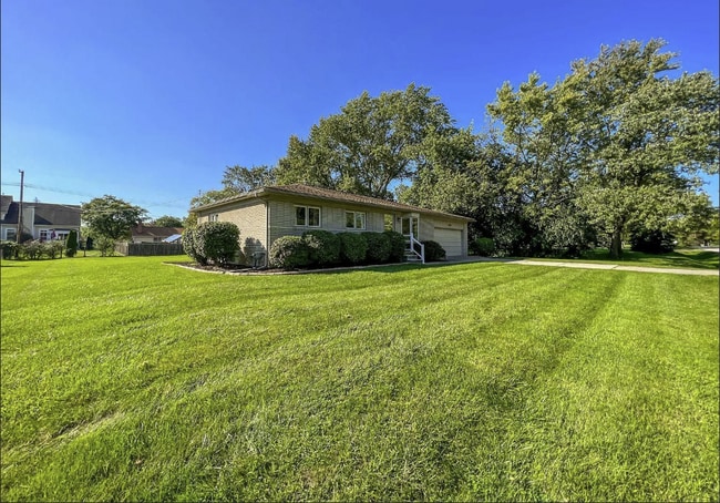 Photo - 23959 Springbrook Dr