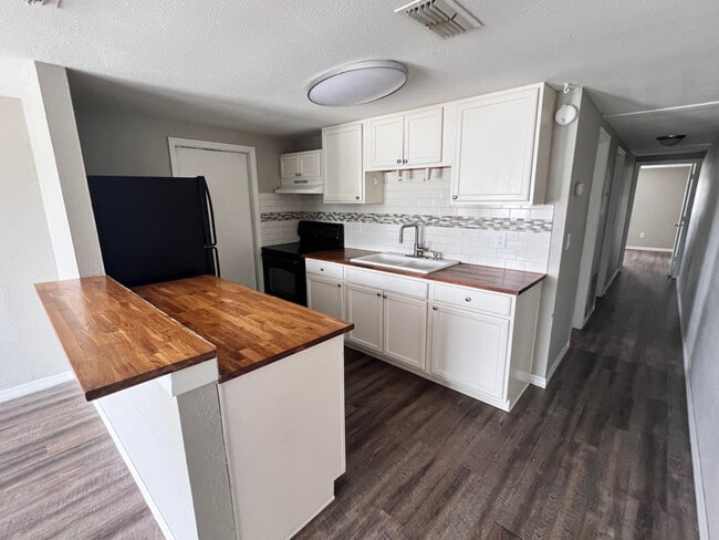 Photo - 5650 Golden Nugget Dr