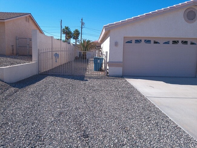 Photo - Seasonal June 2025 to Nov 30, 2025