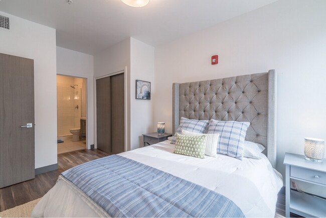 Photo - Millennium near Kendall Yards Unit 306