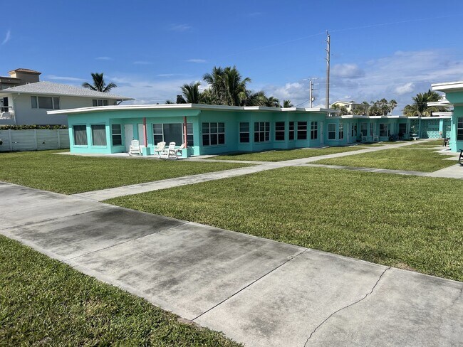 Direct ocean front 1 bedroom 1 bathroom