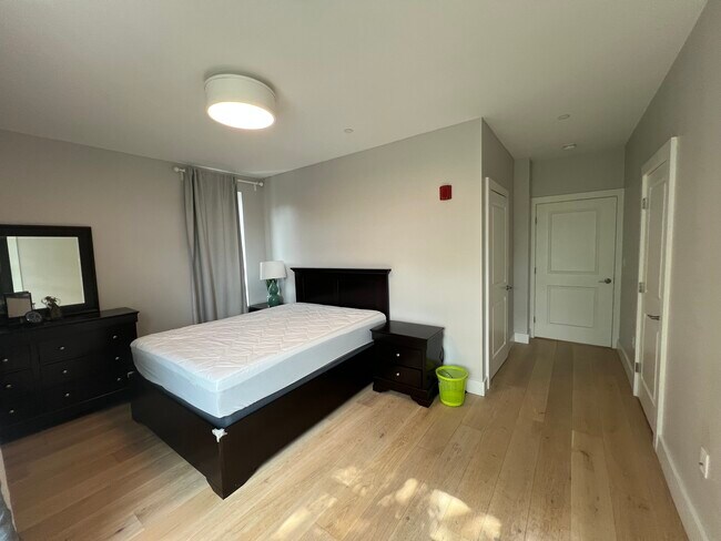 Photo - 1650 Commonwealth Ave Unidad 203