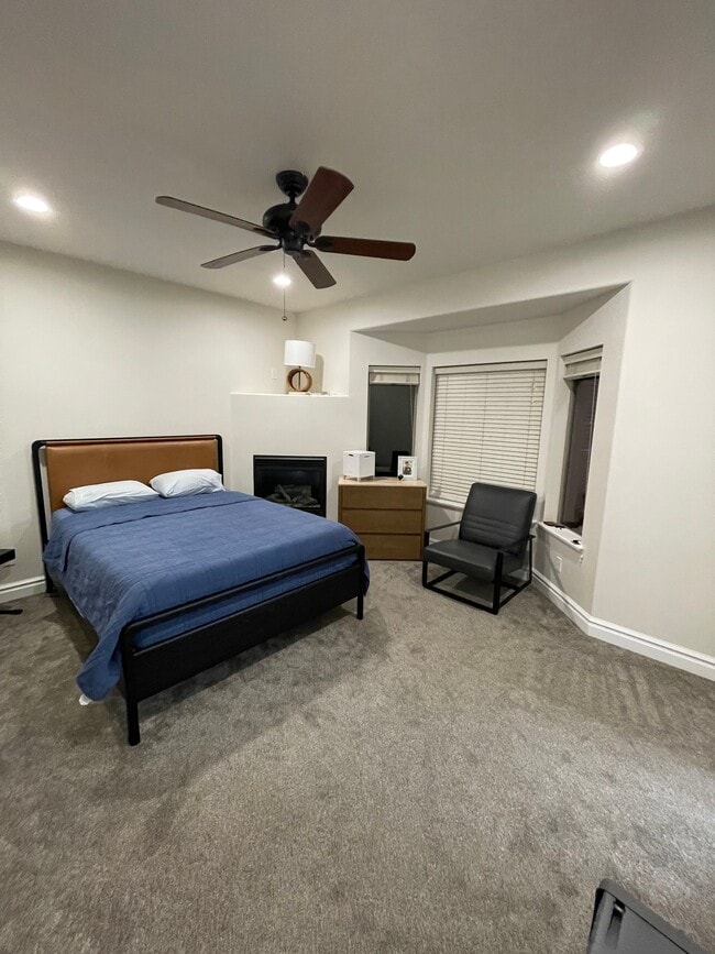 Building Photo - 3989 E Yakima Way Unit A