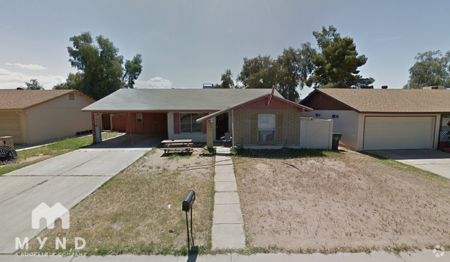 Building Photo - 7555 W Devonshire Ave Rental