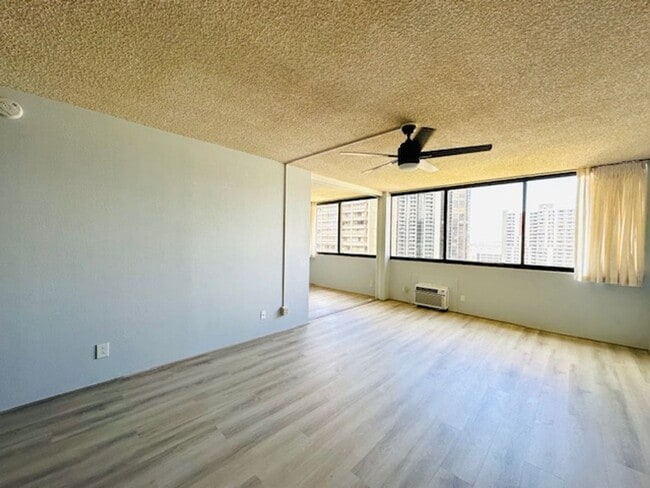 Photo - 1 Bedroom, 1 Bathroom, 1 Parking (Kukui Pl... Unit D2111
