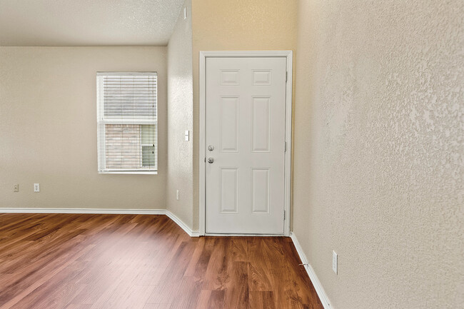 Photo - 9711 Copper Rock