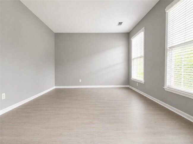 Photo - 1707 Hidden Pond Cir