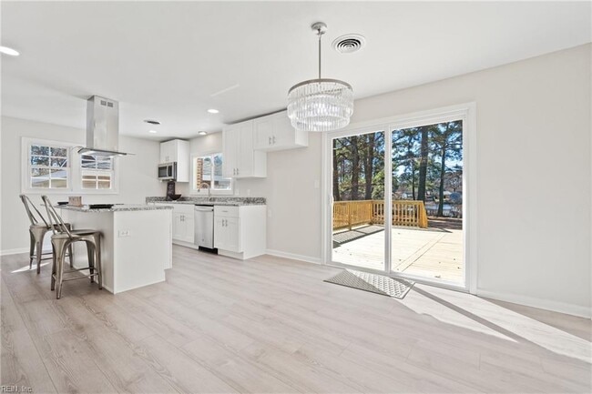 Photo - 5801 Lathan Rd