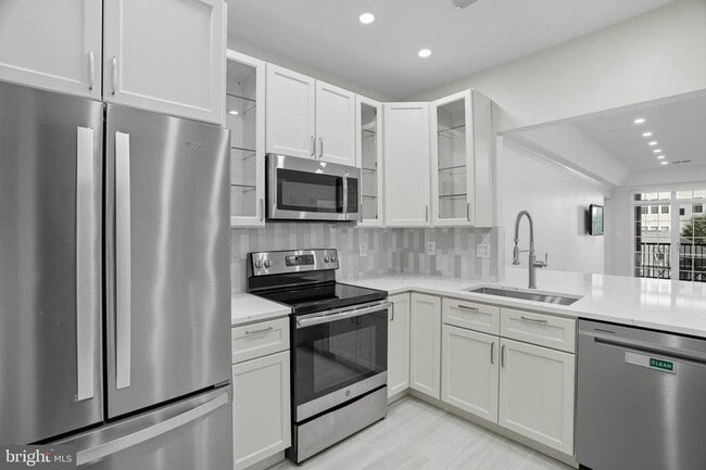 Photo - 5910 Great Star Dr Unit 201