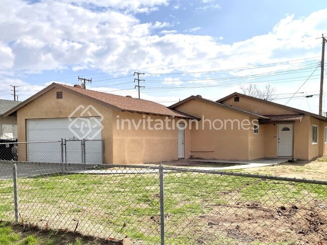 Photo - 26511 Union St