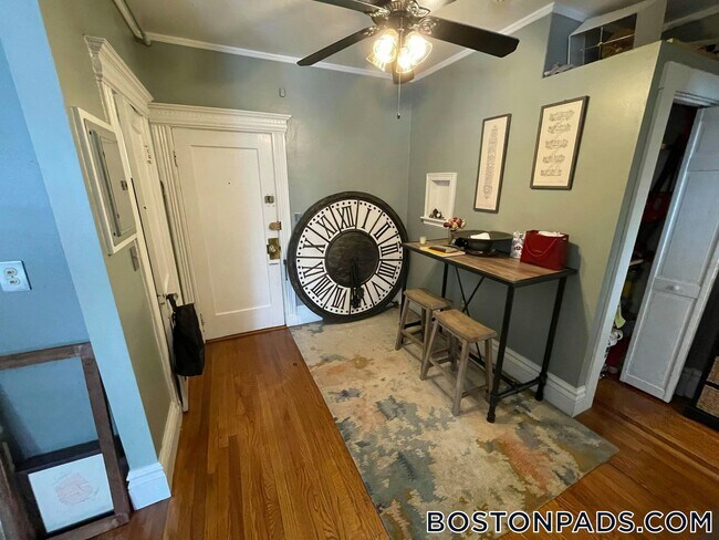 Photo - 64 Charlesgate E Unit 69