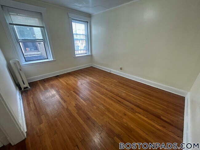 Photo - 364 Riverway Unit 5