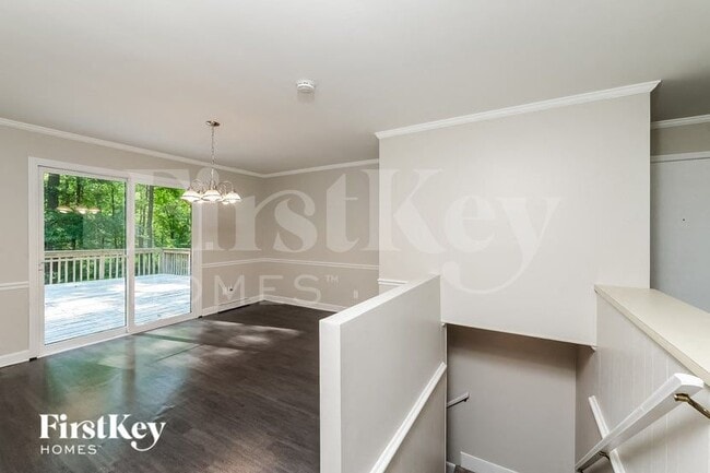 Photo - 4609 Oakcliffe Rd