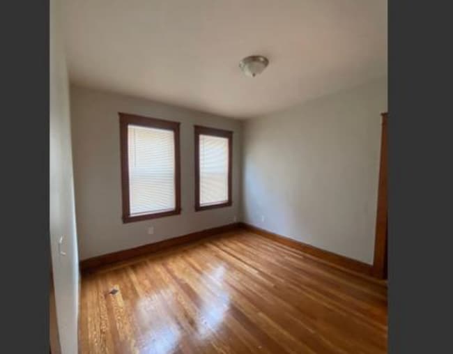 Photo - 19 Sparrow St Unit 1