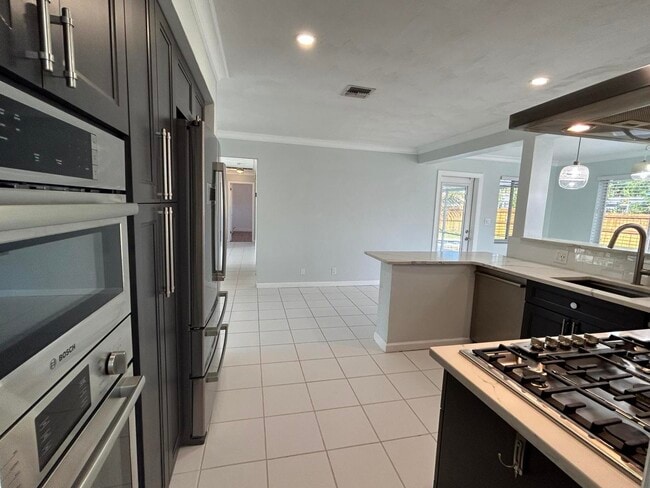 Photo - 455 NE 29th St