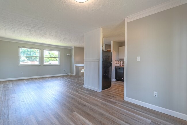 1047 Alpine Ct