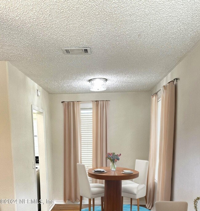 Photo - 1298 Stimson St