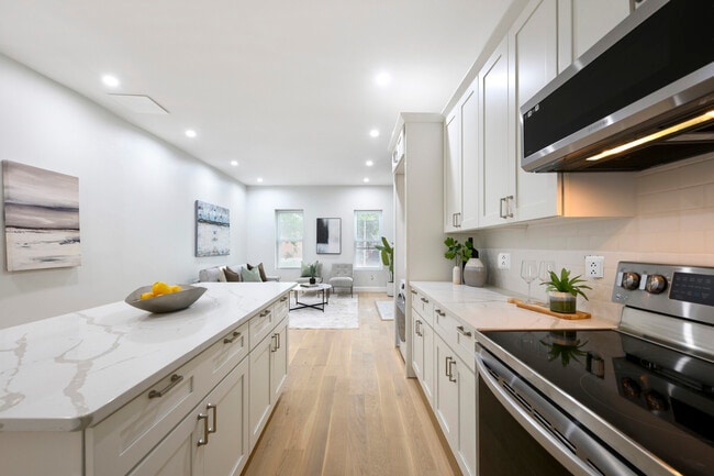 368 Main St Unit 2