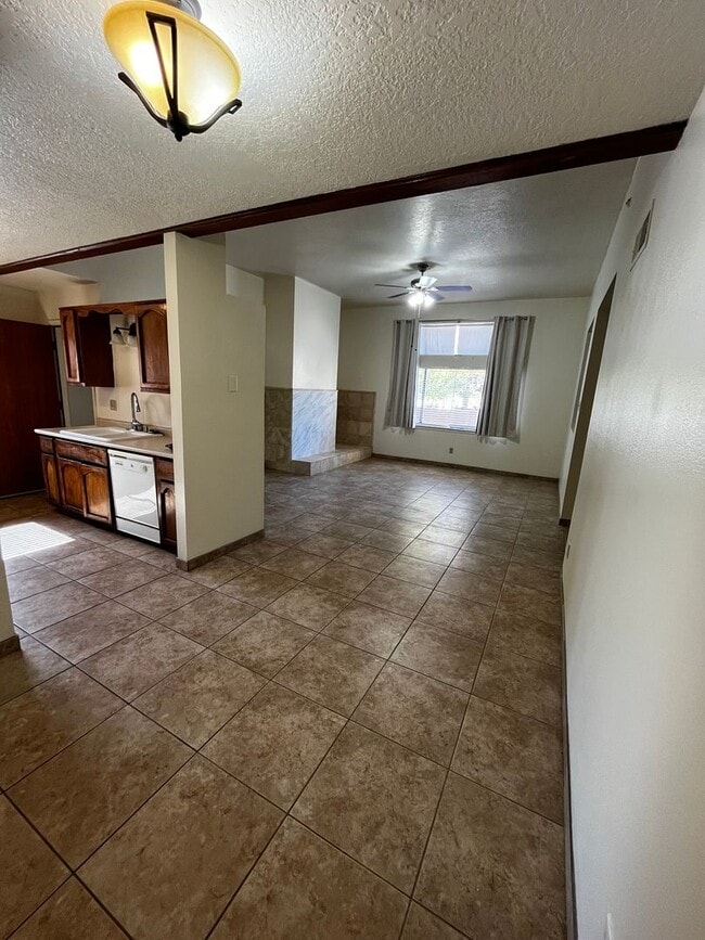 Photo - Spacious 3 bedroom 2 bath Home