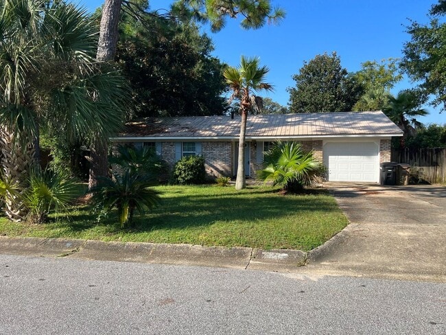Building Photo - Pensacola - Mallory Heights - 3 Bedroom, 2...