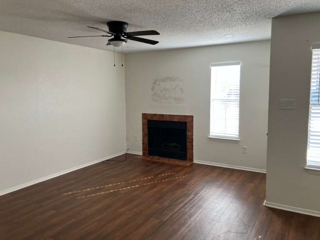 Photo - 119 Circle Ct Unit 114