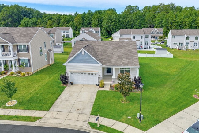 69 Boone Ct