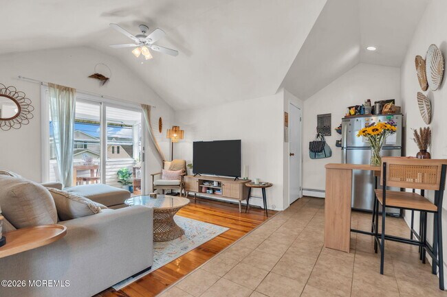 117 18th Ave Unit 2