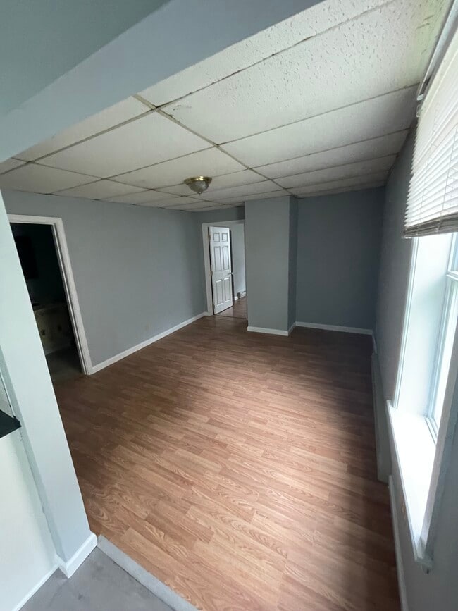 Photo - 203 Henry St Unit 1