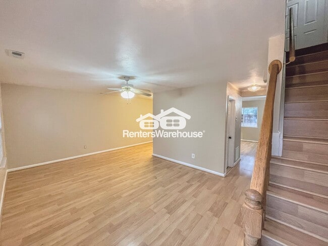 Photo - 924 Sedley Rd