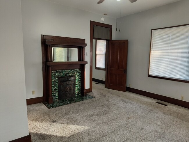 Photo - 2621 Mt Vernon Ave Unidad 2621 Mt Vernon Ave Apt C