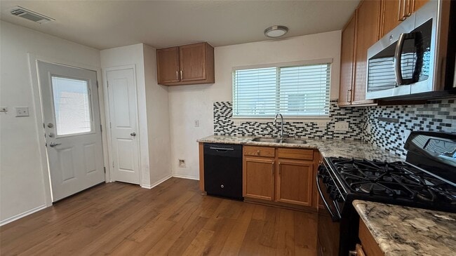 Photo - 6249 Lone Prairie Way