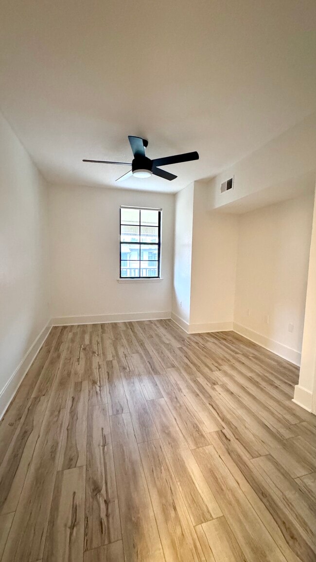 Photo - 911 N Orange Ave Unit Uptown Place