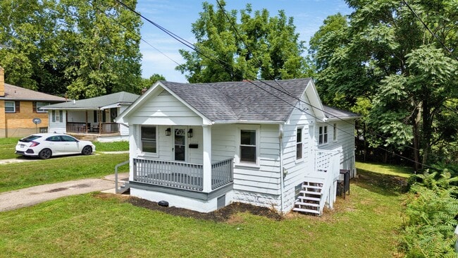 Photo - 3728 Standish Ave