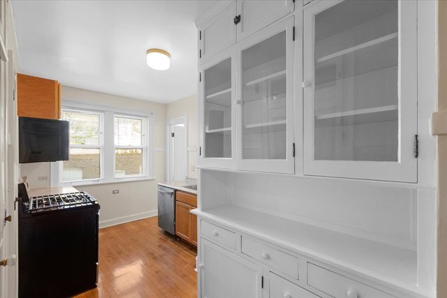 Photo - 811 Dobson St Unit 1E