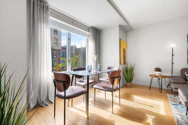 Photo - 16 Miner St Unit 206