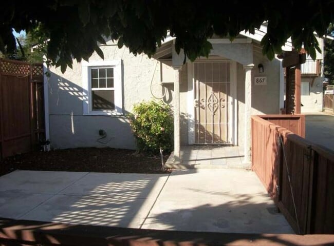 Photo - 867 Paula St